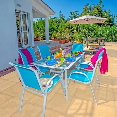 Evilia By Вилла