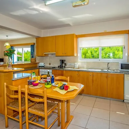 Evilia By Полис