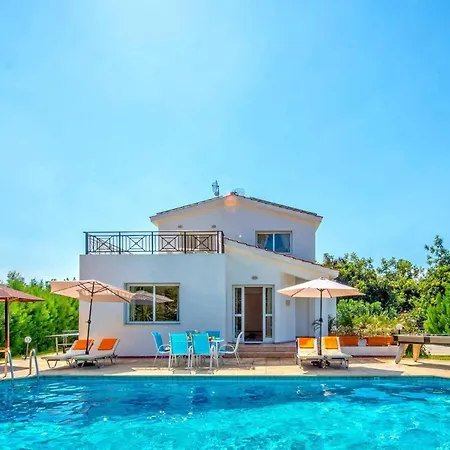 Evilia By Villa *